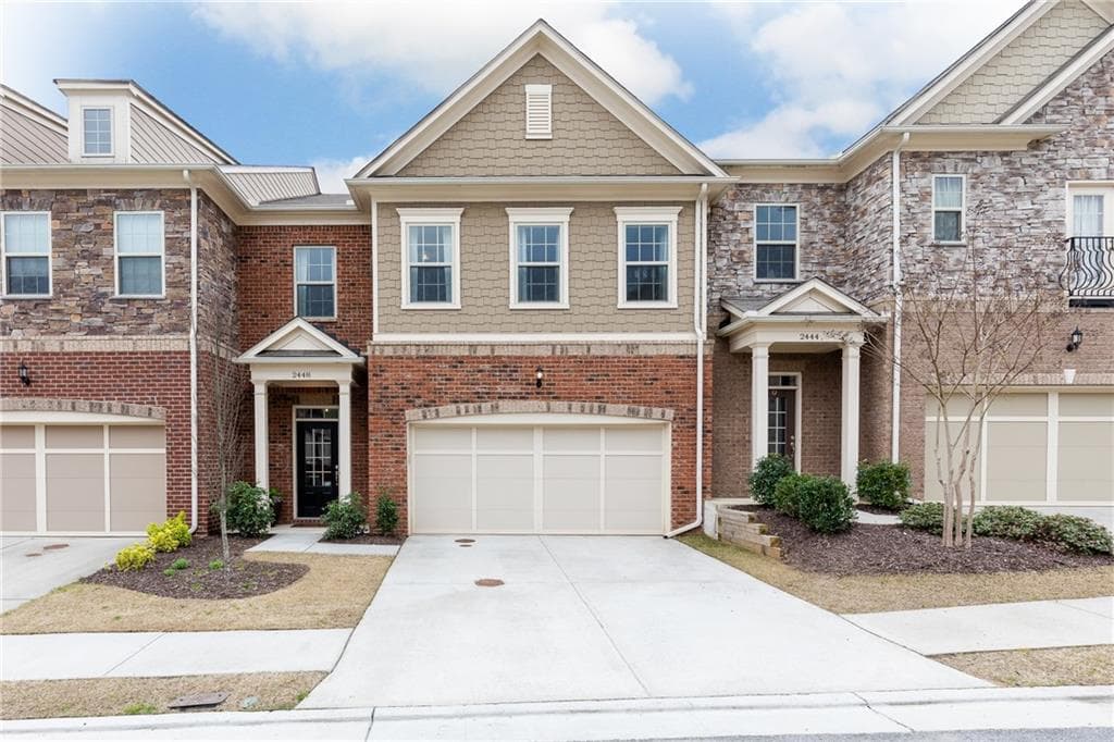 4 bedroom, 3 bathroom, 2,836 sq ft townhouse sold at 2448 Norwood Drive, Smyrna, GA 30080