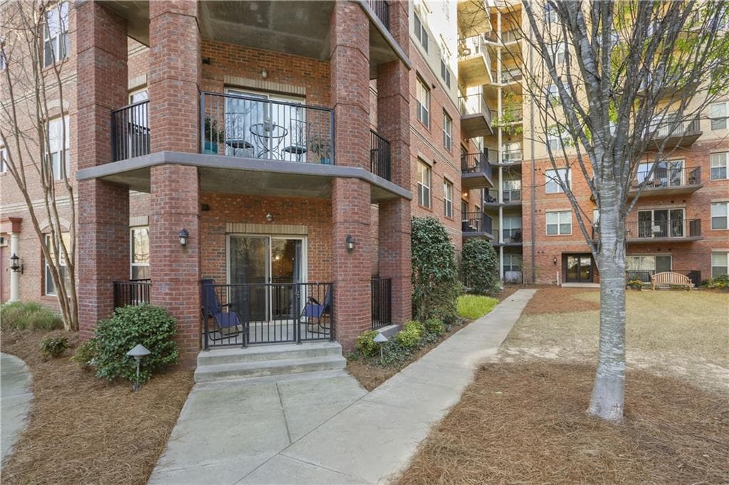 2 bedroom, 3 bathroom, 1,530 sq ft condominium sold at 200 River Vista Drive 116, Atlanta, GA 30339