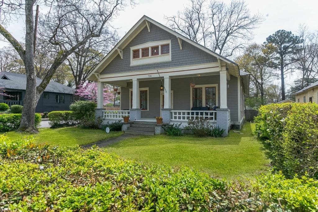 3 bedroom, 2 bathroom, 2,248 sq ft single family residence sold at 726 Elbert Street, Atlanta, GA 30310