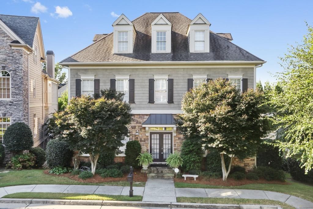5 bedroom, 6 bathroom, 5,300 sq ft single family residence sold at 2206 Zermatt Court, Smyrna, GA 30080