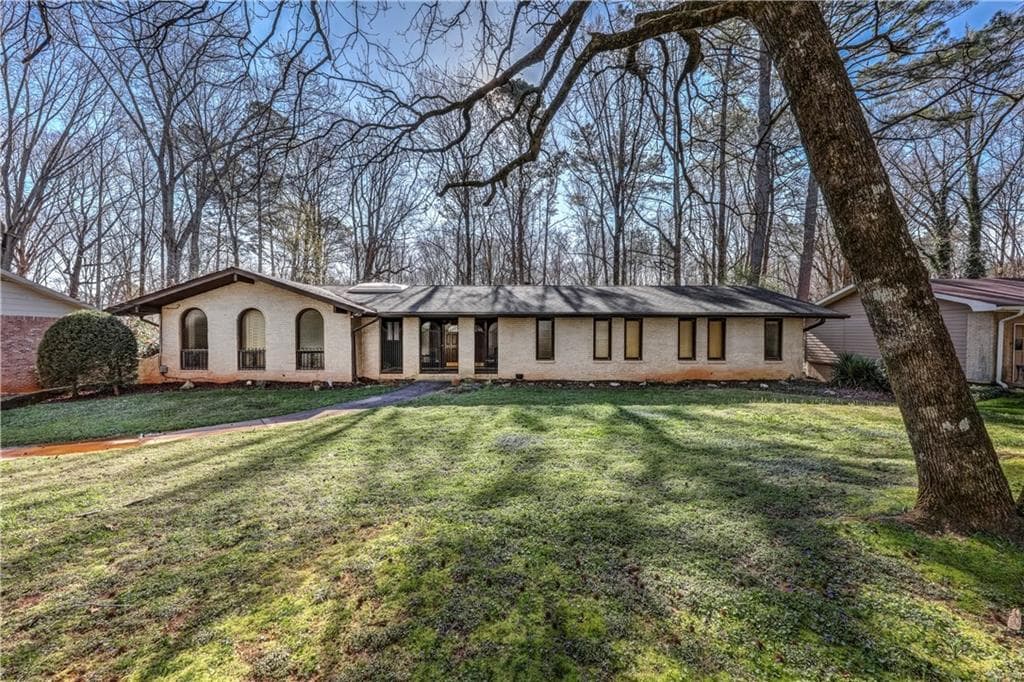 5 bedroom, 5 bathroom, 3,463 sq ft single family residence sold at 3281 Finistere Court, Brookhaven, GA 30319