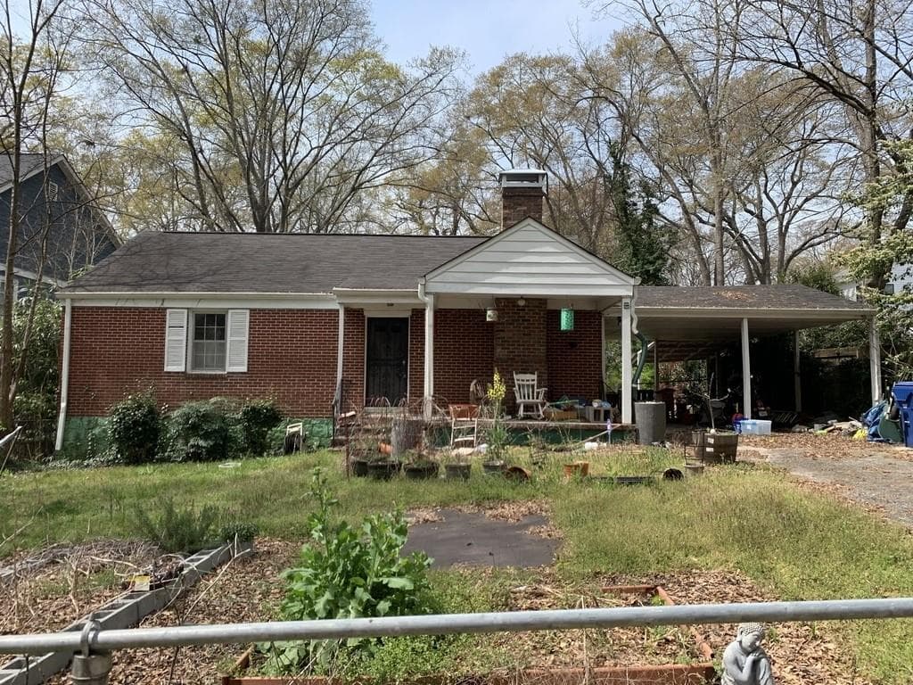 2 bedroom, 1 bathroom, 1,360 sq ft single family residence sold at 100 BRANHAM Street, Atlanta, GA 30317