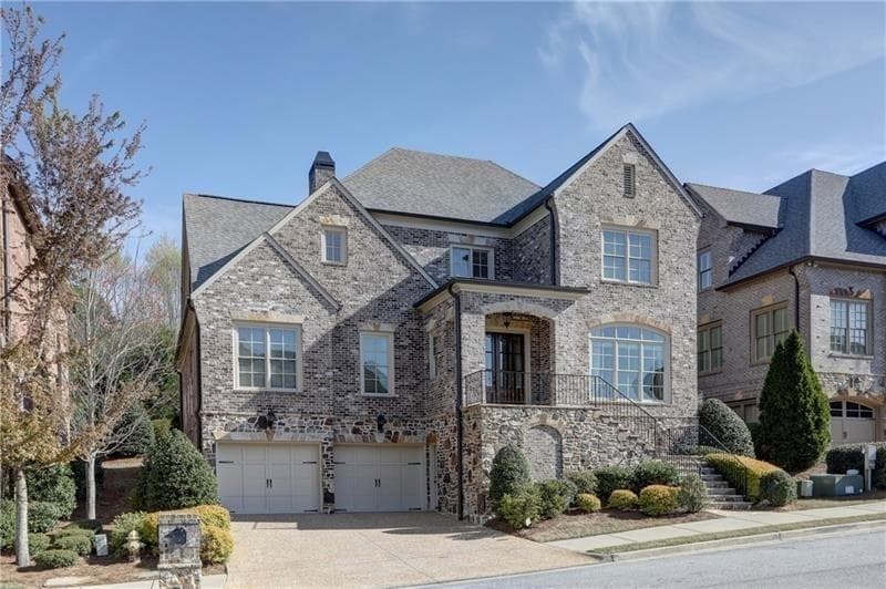 5 bedroom, 5 bathroom, 5,517 sq ft single family residence sold at 1829 Buckhead Lane, Brookhaven, GA 30324
