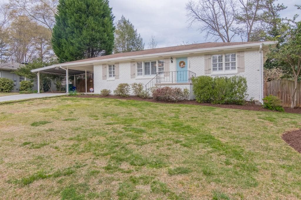 3 bedroom, 2 bathroom, 1,616 sq ft single family residence sold at 1269 HAYES Drive, Smyrna, GA 30080