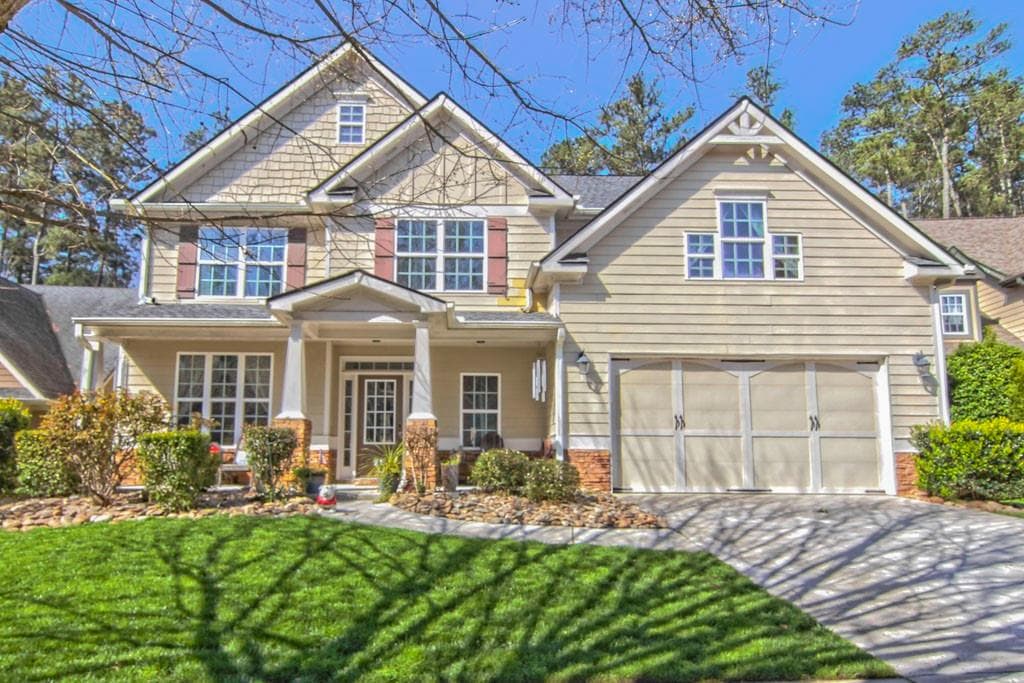 5 bedroom, 4 bathroom, 3,633 sq ft single family residence sold at 2096 Leafmore Court, Grayson, GA 30017