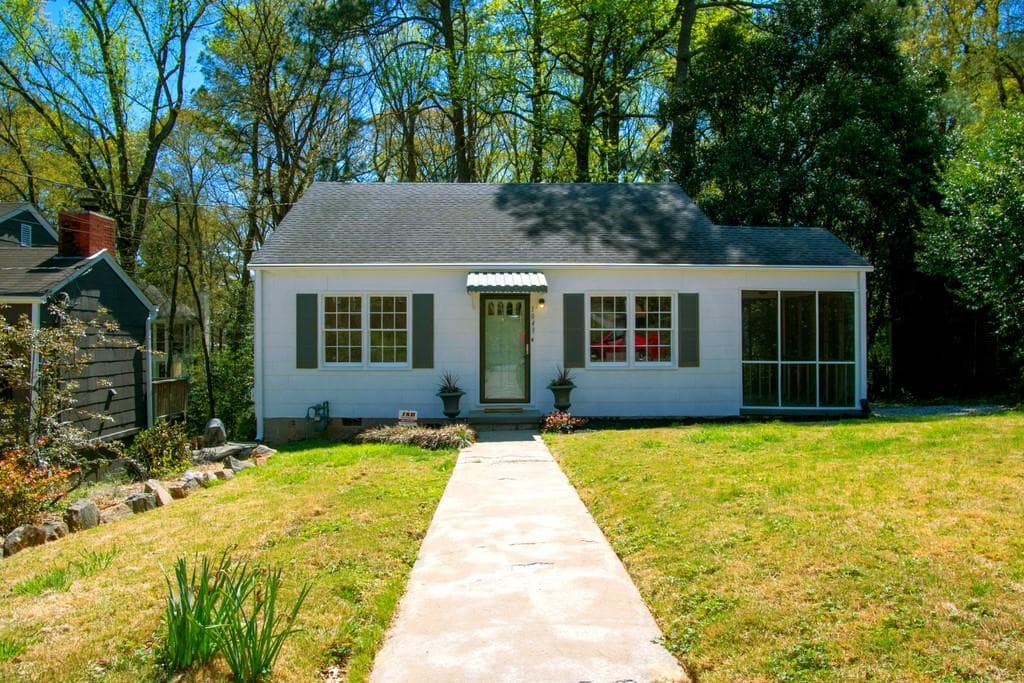 2 bedroom, 1 bathroom, 960 sq ft single family residence sold at 1043 EDEN Avenue, Atlanta, GA 30316