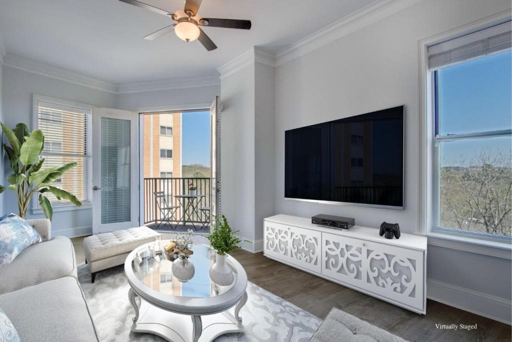 1 bedroom, 1 bathroom, 871 sq ft condominium sold at 2277 Peachtree Road 809, Atlanta, GA 30309
