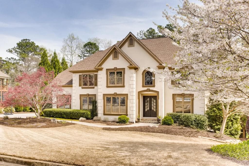 5 bedroom, 5 bathroom, 5,468 sq ft single family residence sold at 560 Hickory Oaks Court, Milton, GA 30004