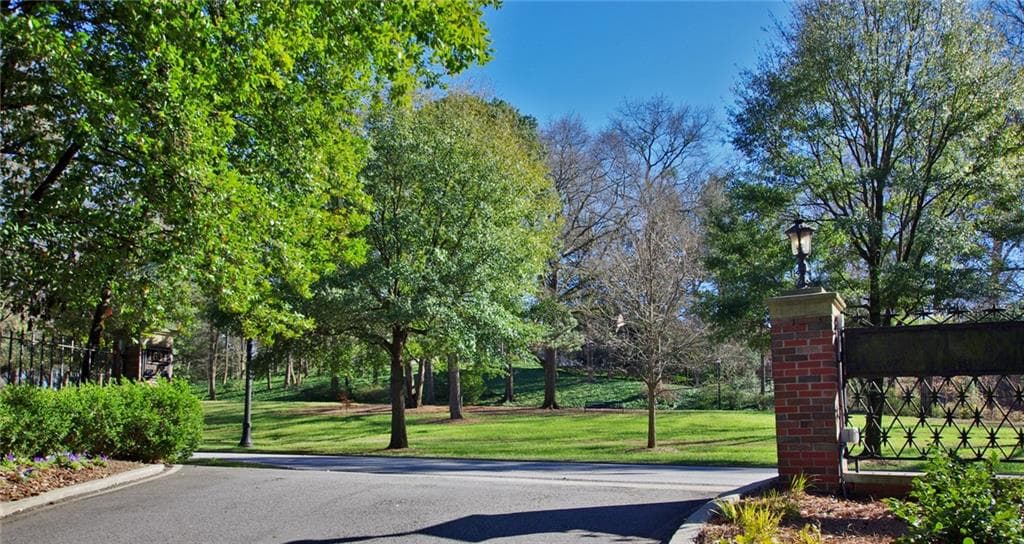 2 bedroom, 2 bathroom, 1,350 sq ft townhouse sold at 1634 Ponce de Leon Avenue 514, Atlanta, GA 30307