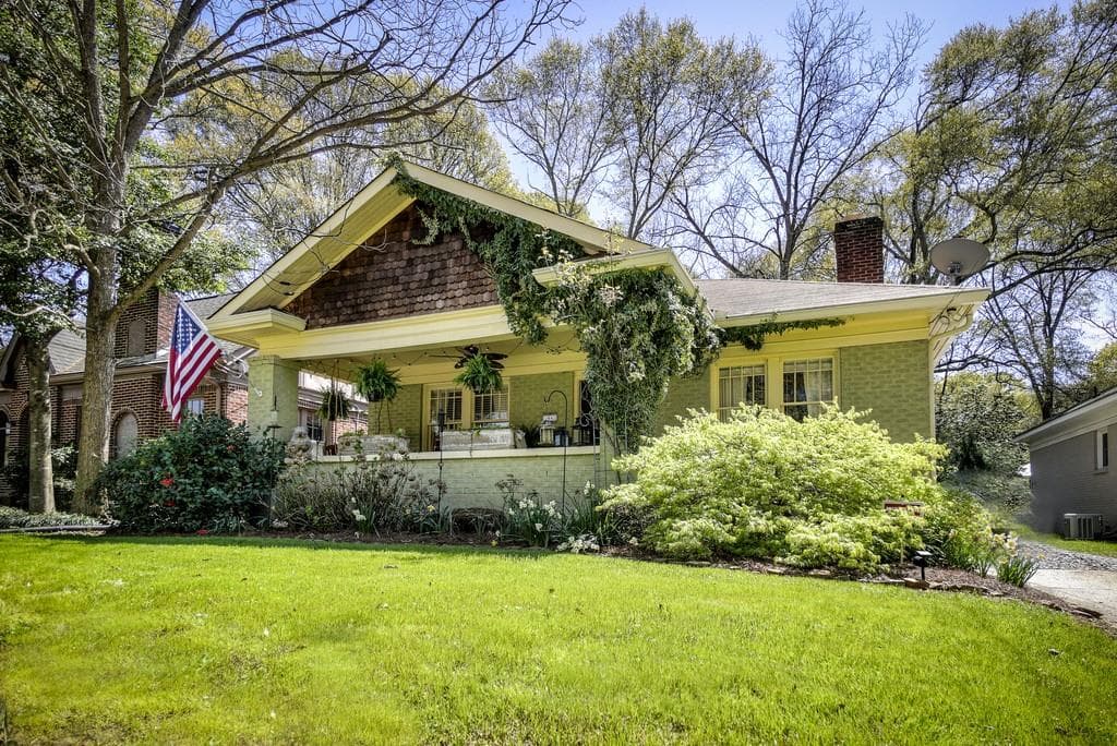 2 bedroom, 2 bathroom, 1,509 sq ft single family residence sold at 1441 Glenwood Avenue, Atlanta, GA 30316