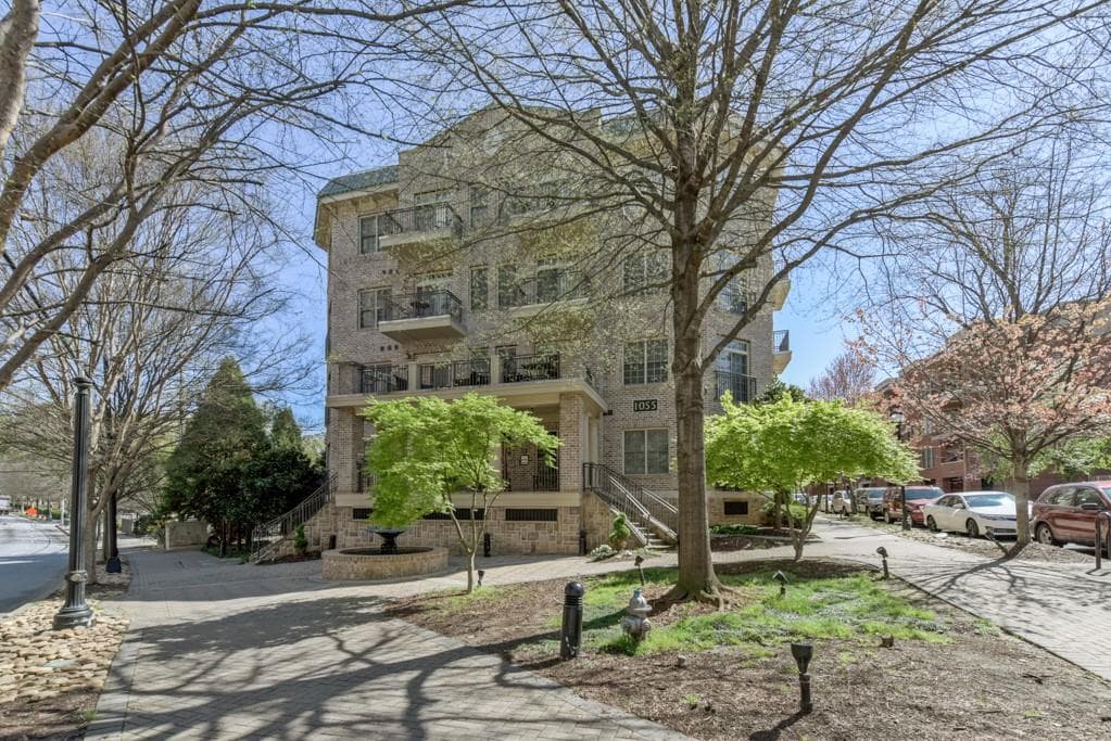 1 bedroom, 1 bathroom, 736 sq ft condominium sold at 1055 Piedmont Avenue 317, Atlanta, GA 30309
