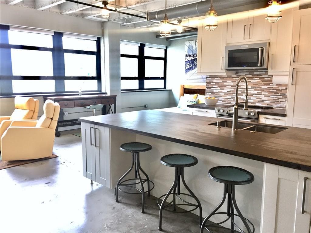 1 bedroom, 1 bathroom, 954 sq ft condominium sold at 878 Peachtree Street 719, Atlanta, GA 30309