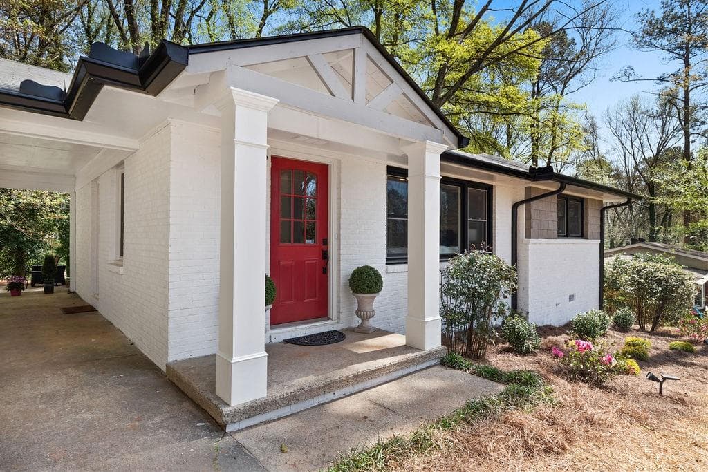 3 bedroom, 2 bathroom, 1,700 sq ft single family residence sold at 3523 Marcia Drive, Smyrna, GA 30082