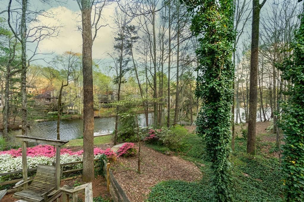 4 bedroom, 4 bathroom, 2,104 sq ft single family residence sold at 330 Laurel Lane, Roswell, GA 30076