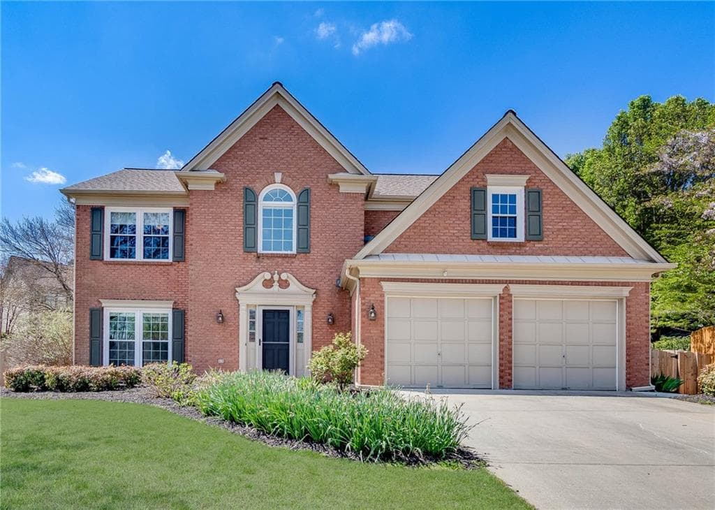 4 bedroom, 3 bathroom, 2,360 sq ft single family residence sold at 7950 Brookwood Way, Cumming, GA 30041