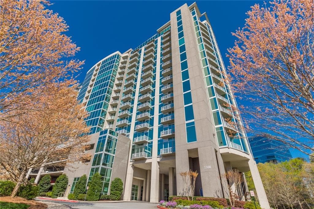 1 bedroom, 1 bathroom, 870 sq ft condominium sold at 3300 Windy Ridge Parkway 516, Atlanta, GA 30339