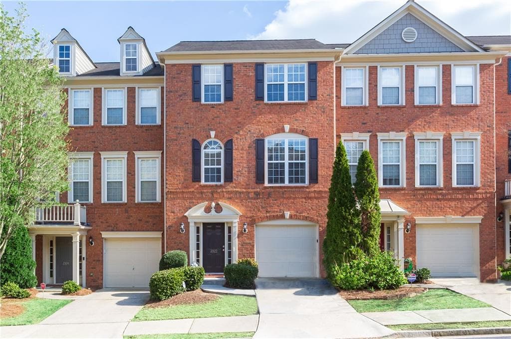 3 bedroom, 4 bathroom, 1,963 sq ft townhouse sold at 2322 Towneheights Terrace 11, Atlanta, GA 30339