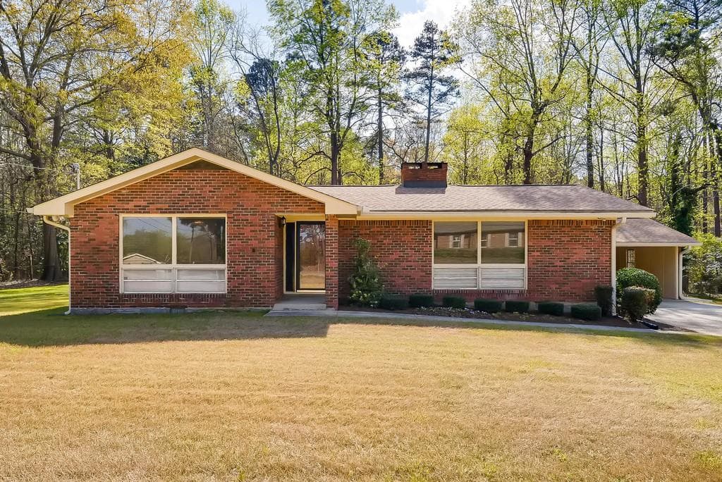 1621 Lucelle Avenue, Stone Mountain, GA 30087 — most recent listing photo