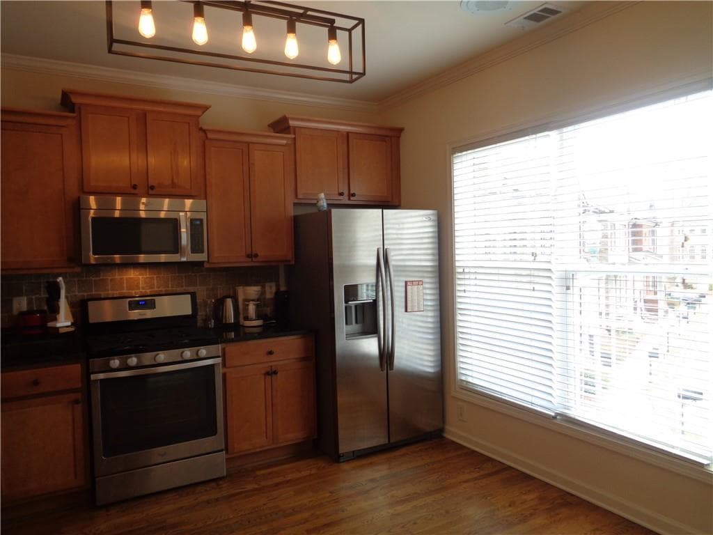 3 bedroom, 4 bathroom, 1,896 sq ft townhouse sold at 2041 Appaloosa Mill Circle, Buford, GA 30519