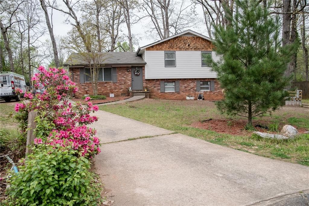8413 Avalon Drive, Riverdale, GA 30274 — most recent listing photo