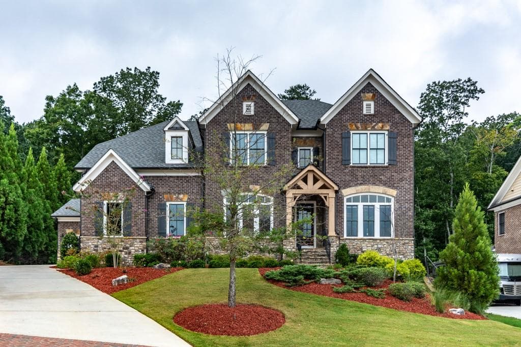 6 bedroom, 5 bathroom, 6,379 sq ft single family residence sold at 1207 Spence Court, Marietta, GA 30062