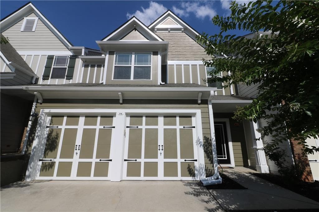 3 bedroom, 3 bathroom, 1,864 sq ft townhouse sold at 316 Stream Side Pass, Woodstock, GA 30188