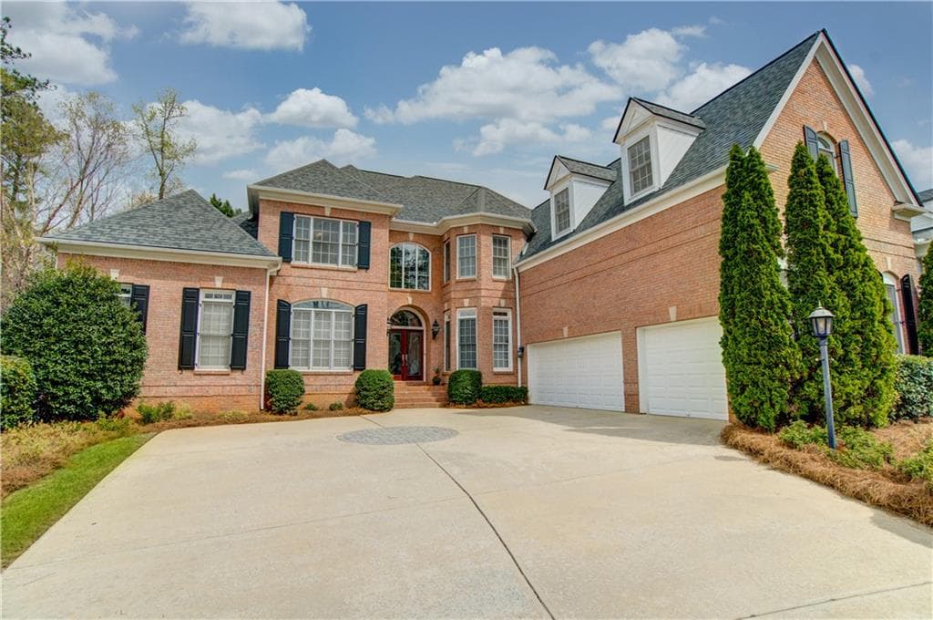 5 bedroom, 5 bathroom, 4,724 sq ft single family residence sold at 4521 MONET Drive, Roswell, GA 30075