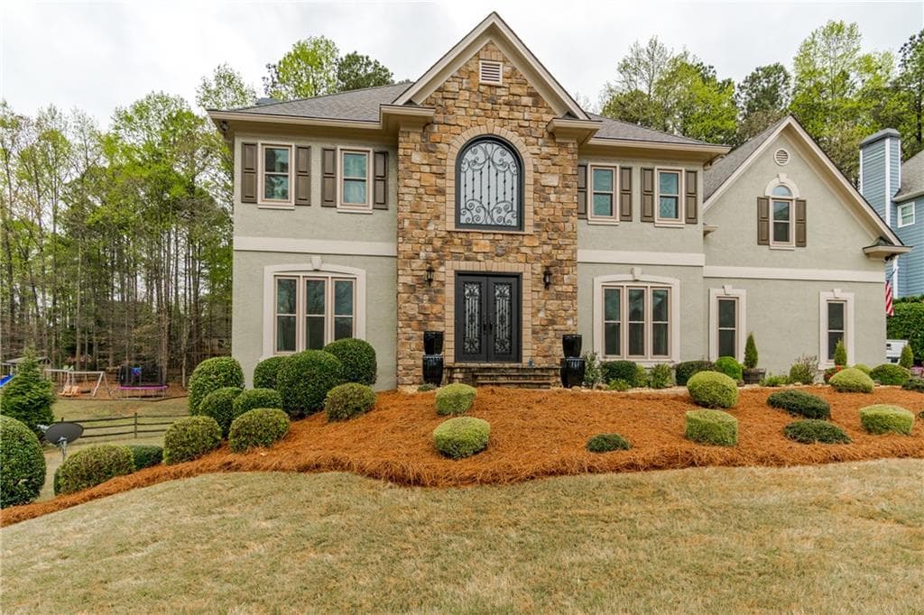 5 bedroom, 5 bathroom, 4,118 sq ft single family residence sold at 1033 Longwood Drive, Woodstock, GA 30189