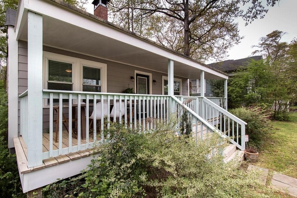 2 bedroom, 2 bathroom, 1,008 sq ft single family residence sold at 1375 Glenwood Avenue, Atlanta, GA 30316