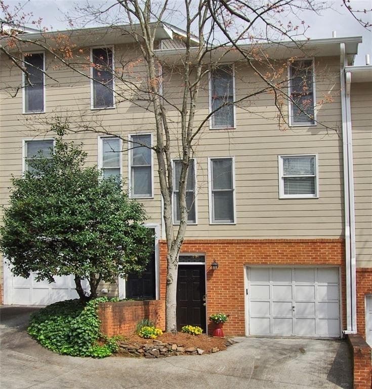 2 bedroom, 2 bathroom, 1,056 sq ft townhouse sold at 665 PARK VILLAGE Drive 665, Atlanta, GA 30306