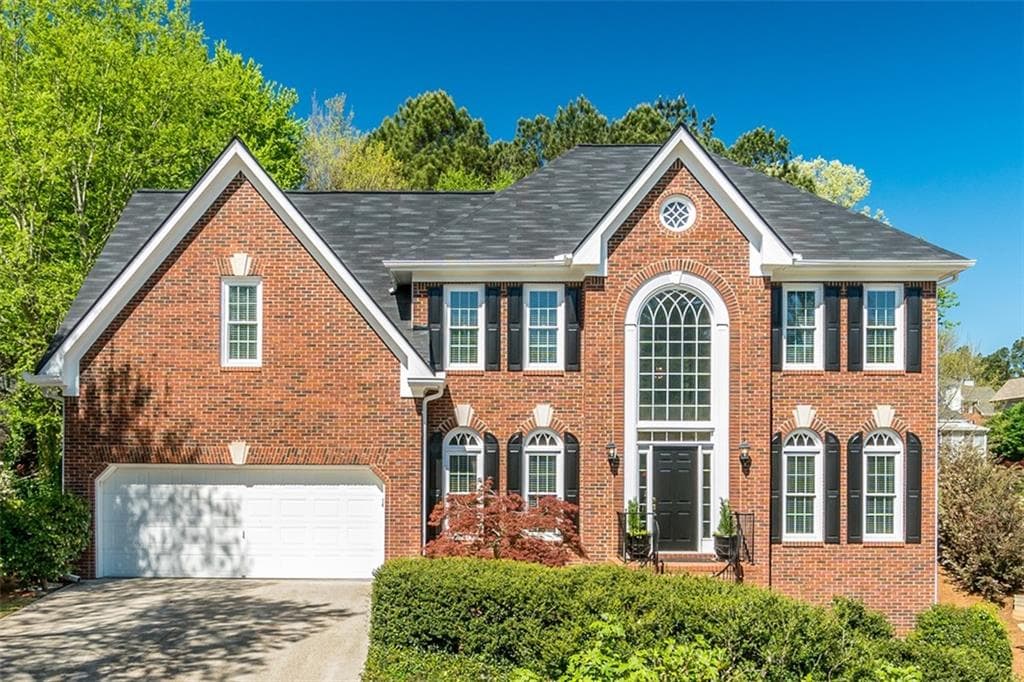 4 bedroom, 4 bathroom, 3,080 sq ft single family residence sold at 255 Red Hawk Trail, Alpharetta, GA 30022