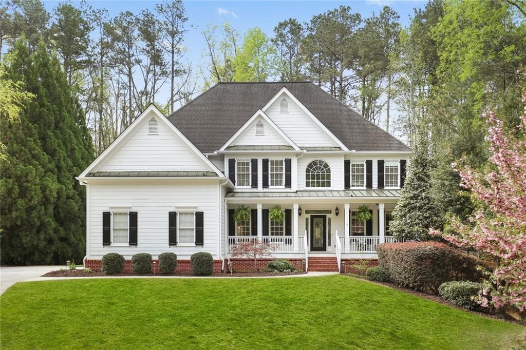 6 bedroom, 5 bathroom, 4,949 sq ft single family residence sold at 125 Oakhurst Leaf Drive, Milton, GA 30004