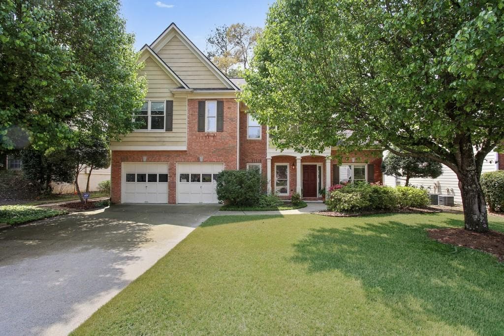 4 bedroom, 3 bathroom, 3,037 sq ft single family residence sold at 6070 Georgetown Park Drive, Norcross, GA 30071