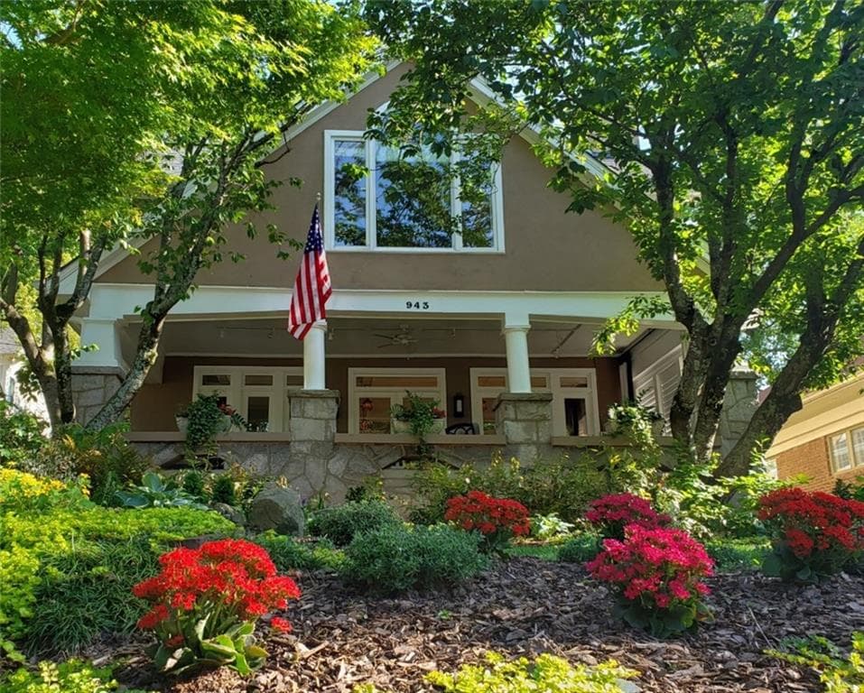 3 bedroom, 3 bathroom, 5,000 sq ft single family residence sold at 943 Saint Charles Avenue, Atlanta, GA 30306