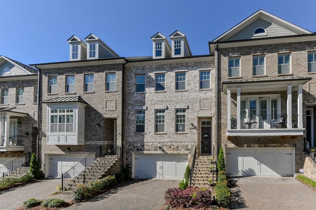 831 CANTERBURY OVERLOOK, Atlanta, GA 30324 — most recent listing photo