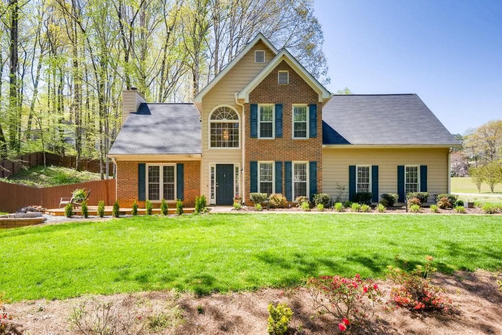 4 bedroom, 3 bathroom, 2,208 sq ft single family residence sold at 3232 Wicks Lake Drive, Marietta, GA 30062