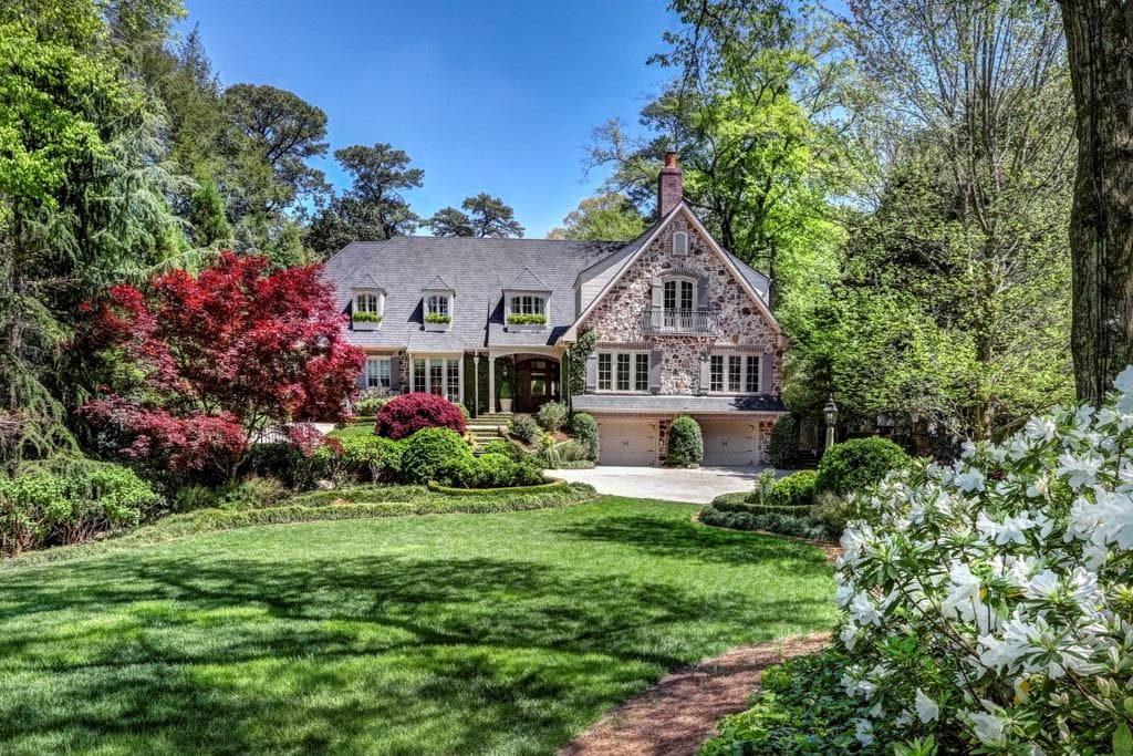 7 bedroom, 9 bathroom, 4,820 sq ft single family residence sold at 3835 Club Drive, Atlanta, GA 30319