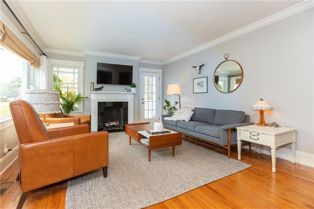 3 bedroom, 3 bathroom, 2,864 sq ft single family residence sold at 976 Bouldercrest Drive, Atlanta, GA 30316