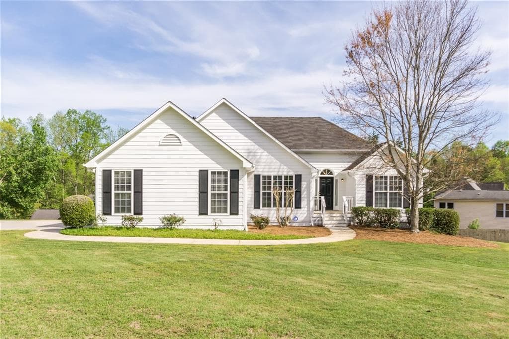 3 bedroom, 2 bathroom, 1,666 sq ft single family residence sold at 6170 Parris Circle, Cumming, GA 30040