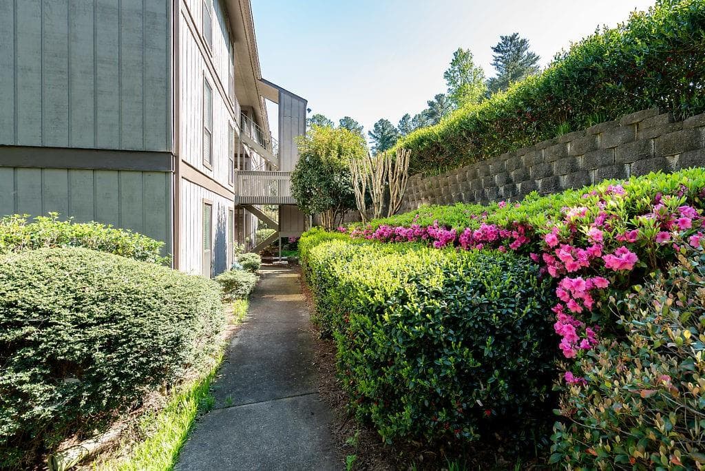 501 EMBERS Drive, Marietta, GA 30067 — most recent listing photo
