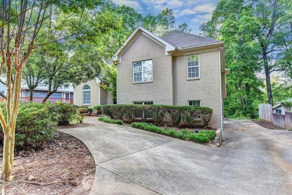 4 bedroom, 4 bathroom, 2,480 sq ft single family residence sold at 2675 Brooke Valley Drive, Cumming, GA 30041
