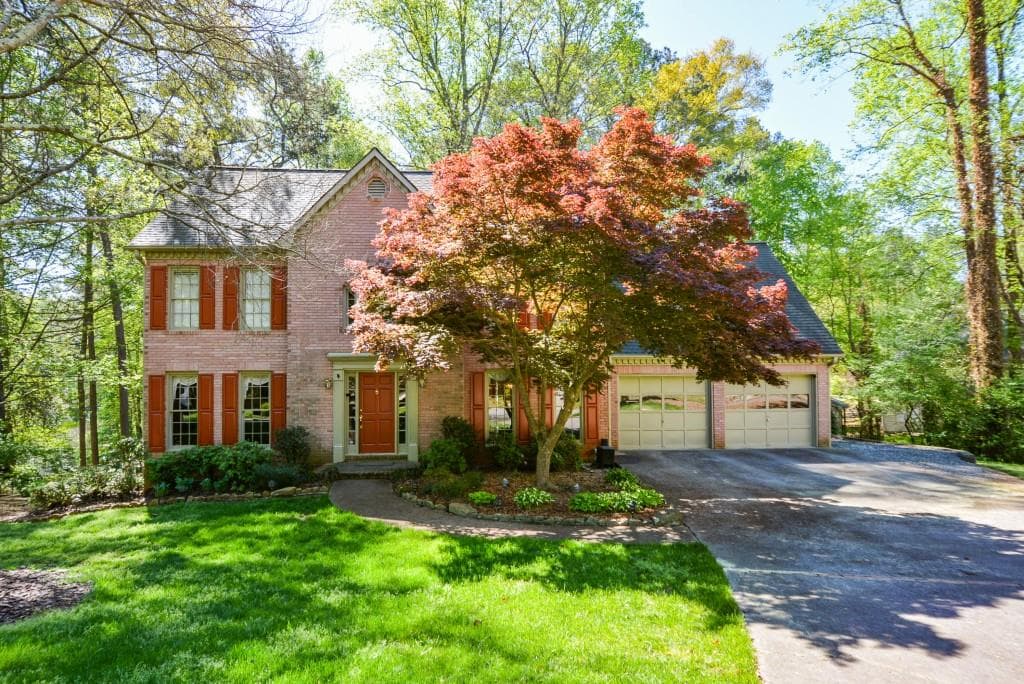 6 bedroom, 4 bathroom, 3,187 sq ft single family residence sold at 34 Lake Latimer Drive, Kennesaw, GA 30144