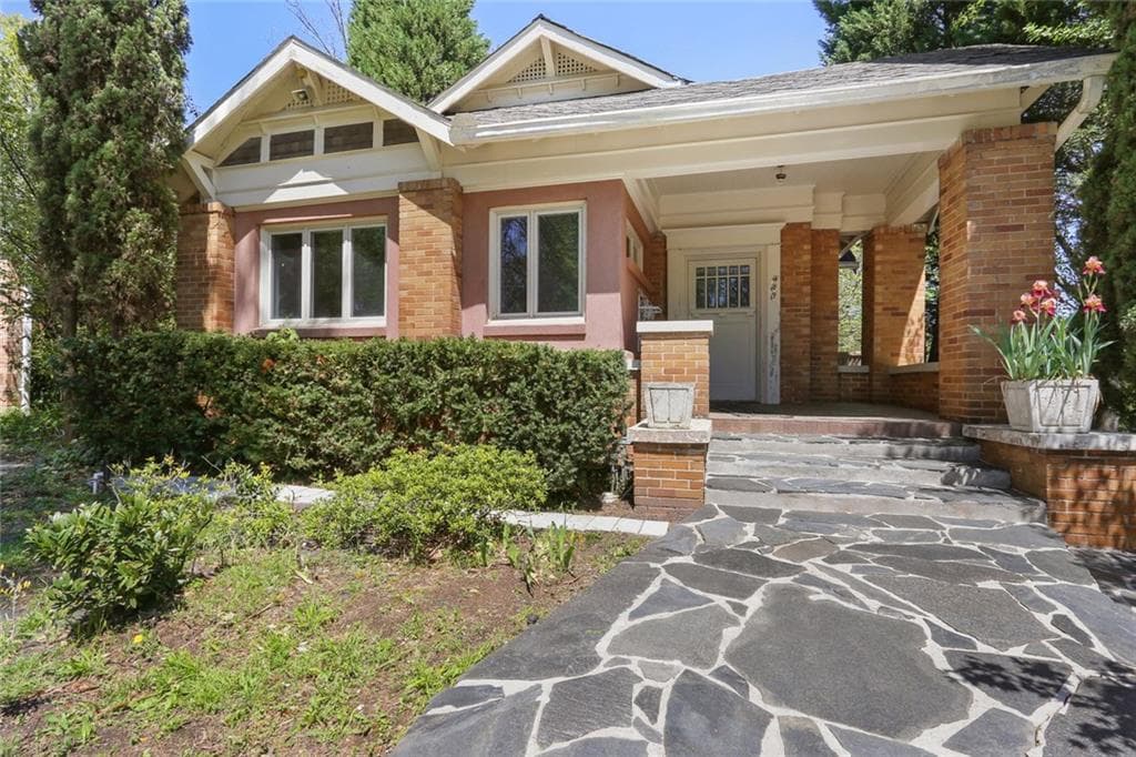 3 bedroom, 2 bathroom single family residence sold at 960 Virginia Avenue, Atlanta, GA 30306