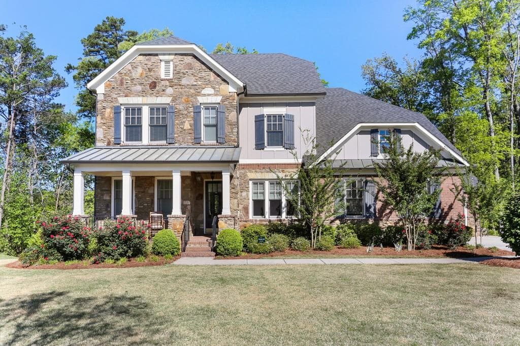 6 bedroom, 5 bathroom, 5,952 sq ft single family residence sold at 1422 Kings Park Drive, Kennesaw, GA 30152