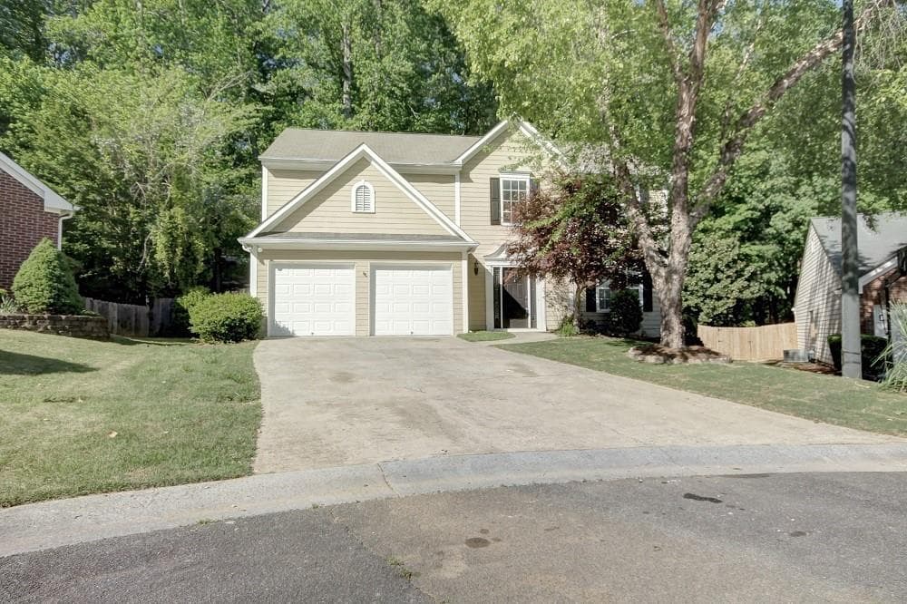 3 bedroom, 3 bathroom, 2,031 sq ft single family residence sold at 2837 Amhurst Way, Kennesaw, GA 30144