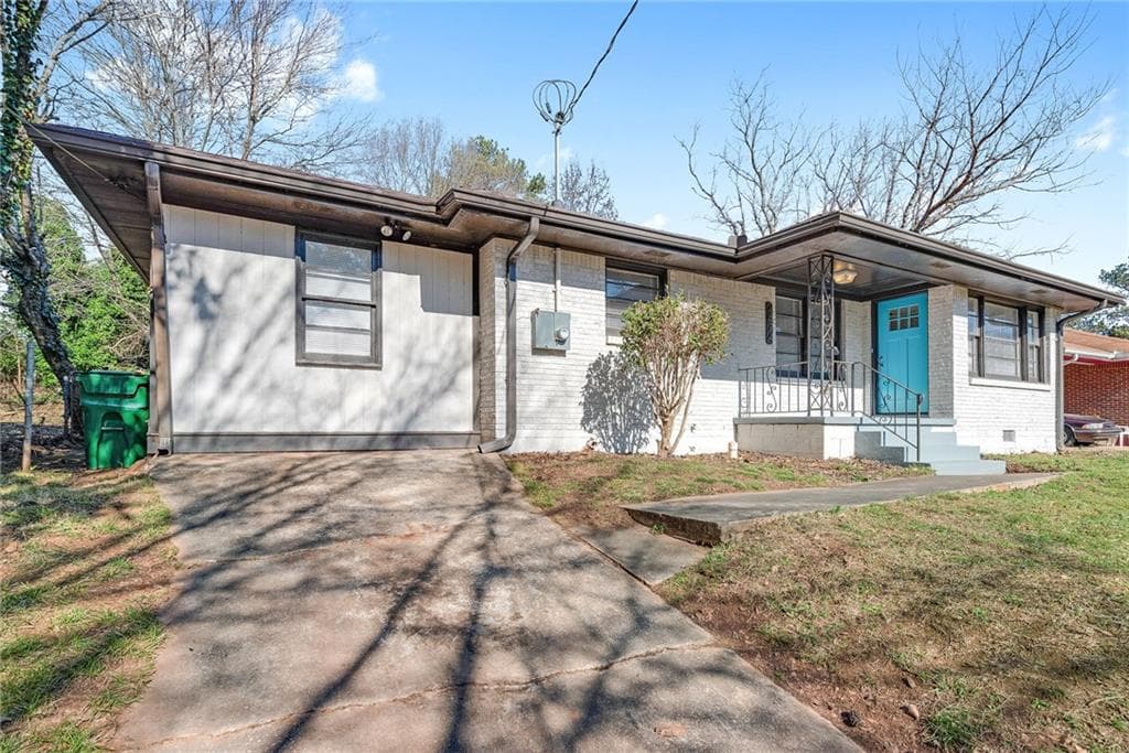 3 bedroom, 2 bathroom, 1,169 sq ft single family residence sold at 2874 Laguna Drive, Decatur, GA 30032