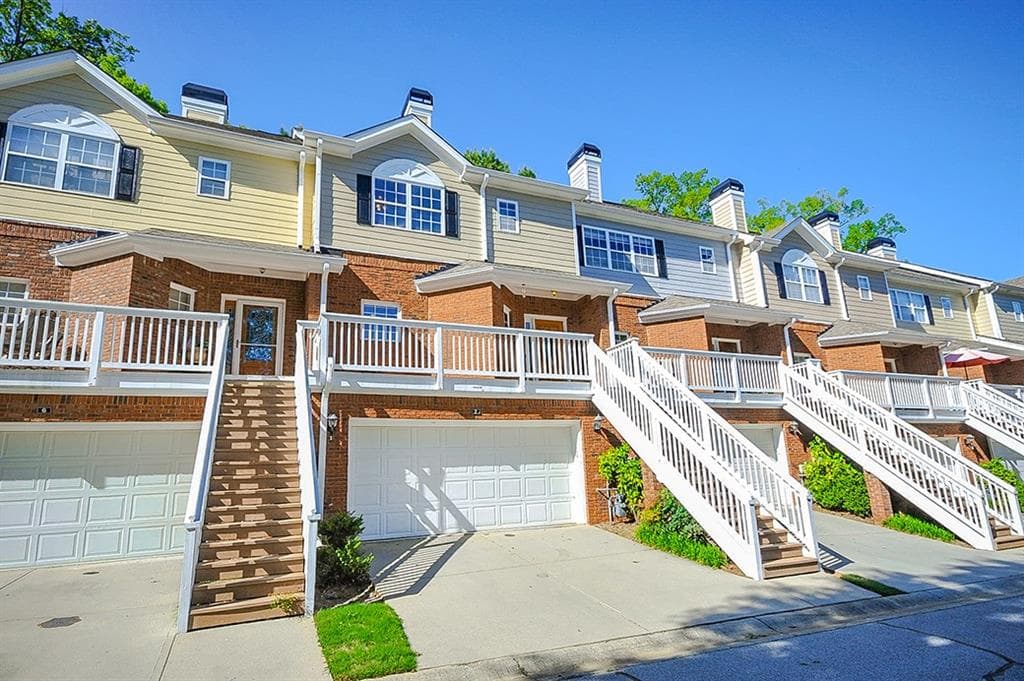 2 bedroom, 3 bathroom, 2,008 sq ft townhouse sold at 7 Elan Court, Alpharetta, GA 30022