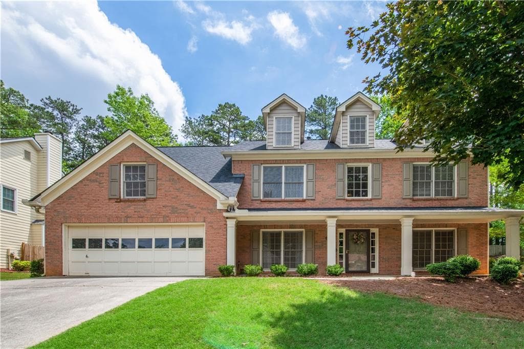 4 bedroom, 3 bathroom, 2,447 sq ft single family residence sold at 11830 Leeward Walk Circle, Alpharetta, GA 30005