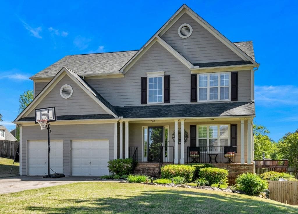 4 bedroom, 3 bathroom, 2,984 sq ft single family residence sold at 1305 Holleybrooke Drive, Alpharetta, GA 30004