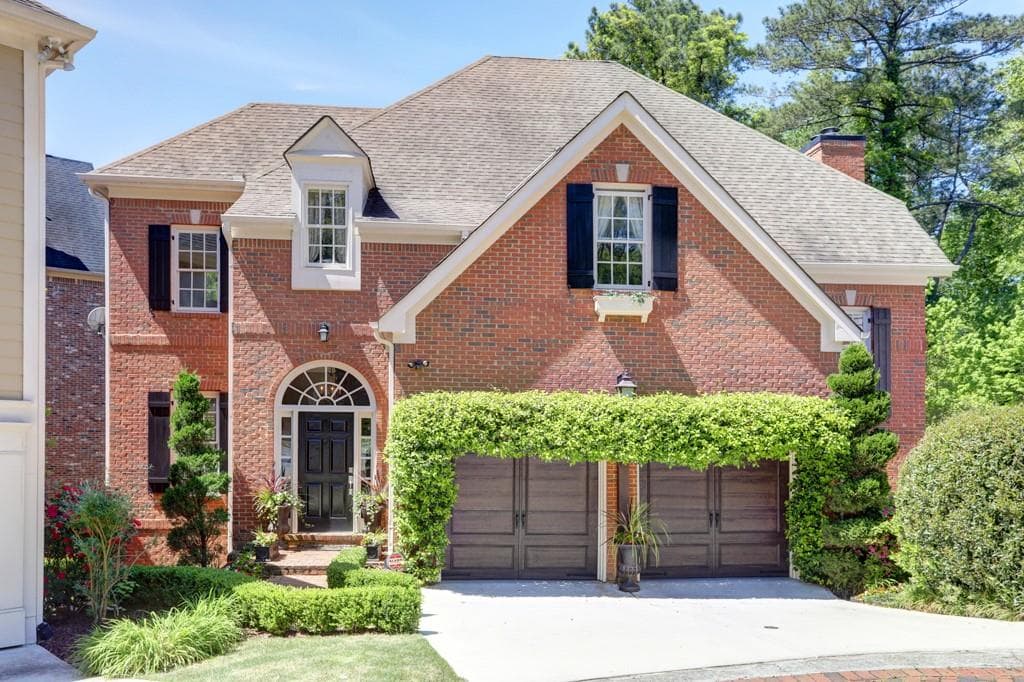 4 bedroom, 4 bathroom single family residence sold at 1528 Markan Drive, Atlanta, GA 30306